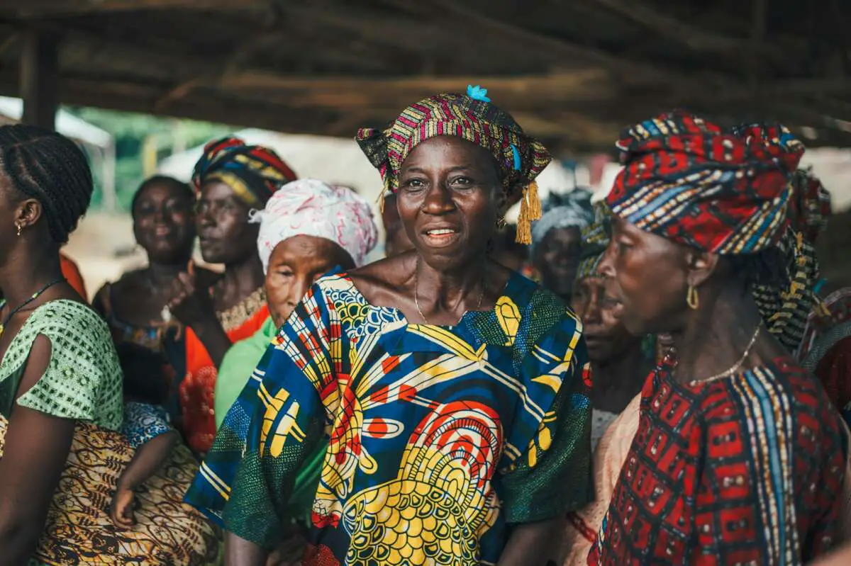 Different Ways Of Greeting,Identifying Different Ethnic Groups In Nigeria And Their Way Of Greeting To Show Respect