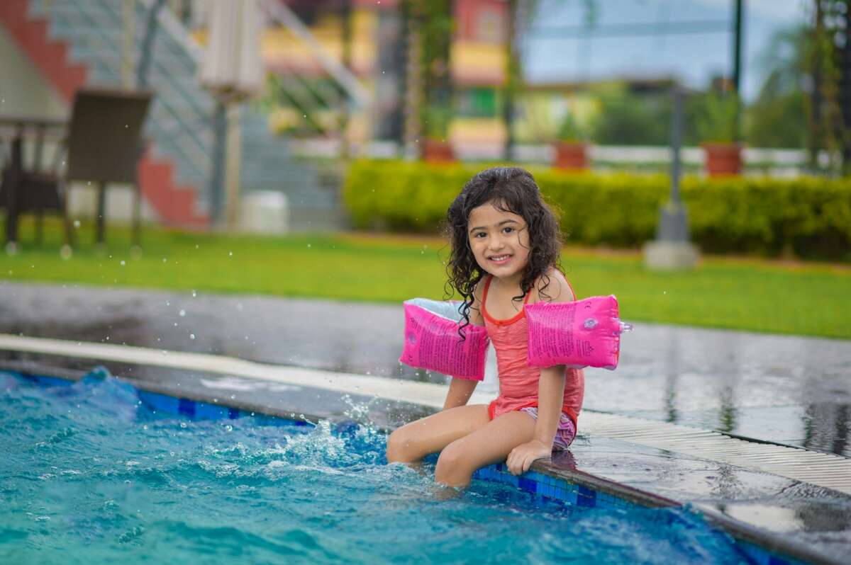 Entering And Exiting The Swimming Pool,Entering The Swimming Pool,Exiting The Swimming Pool